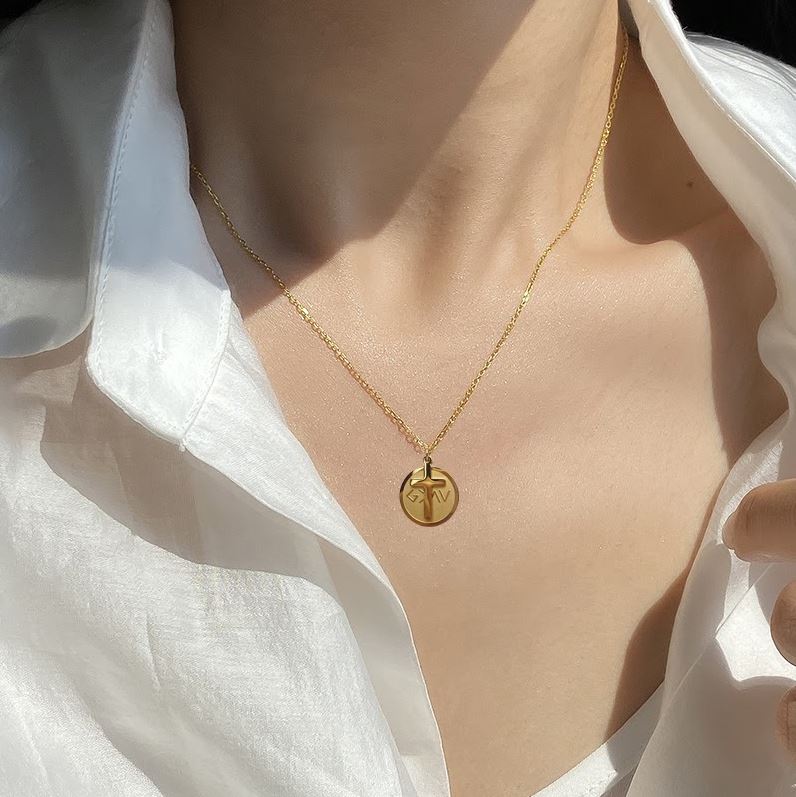 Highs and Lows Necklace G>∧∨